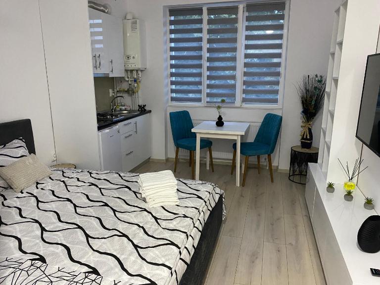 Monica Studio - B&B Onesti