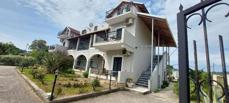 Antzela Apartments - Chambres d'hôtes Sidári