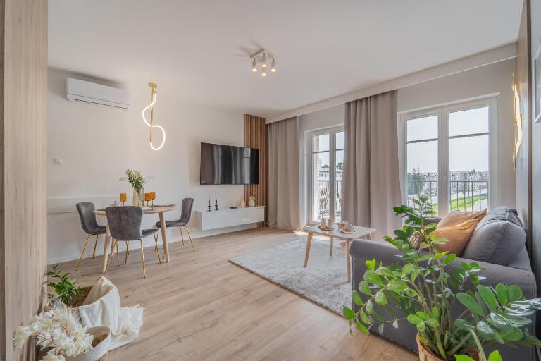 Apartament Kameralis Old Town - klimatyzacja - balkon - winda - B&B Elblag