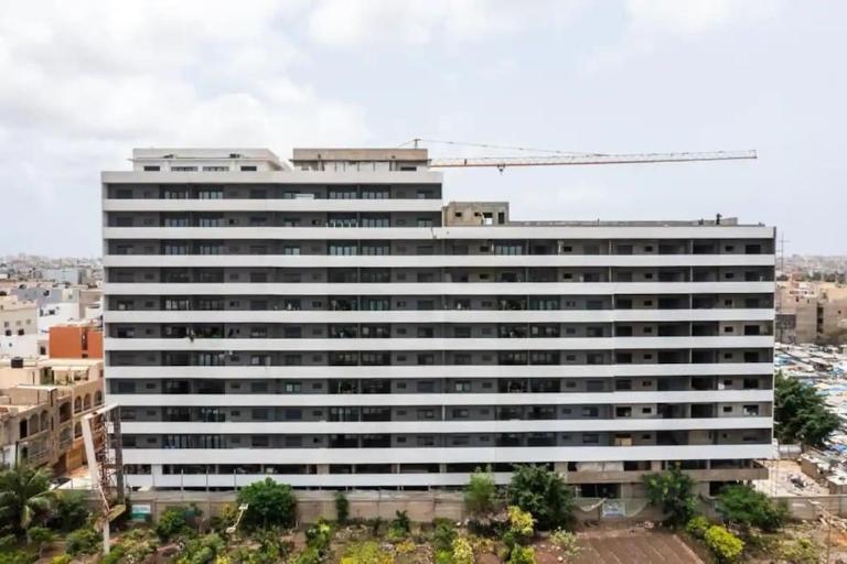 Superbe appartement avec parking gratuit et gardé - B&B Dakar