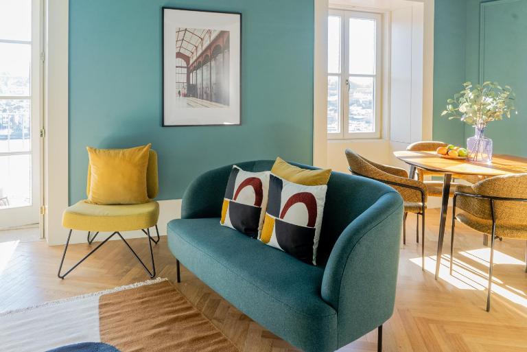 Award Winning Design Apt City Center - River View by lisbeyond - B&B Porto