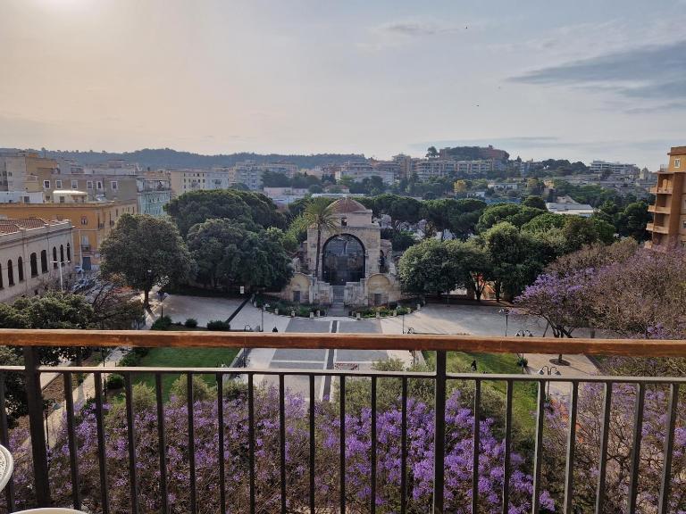 Casa San Saturnino appartamento 8 posti Cagliari centro - B&B Cagliari
