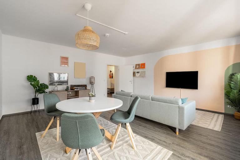 B OUR GUEST at Business Apartment in the middle of Little Tokyo - Ferienwohnung Düsseldorf