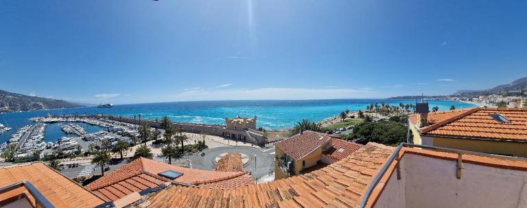 4P vue mer et montagne - B&B Menton