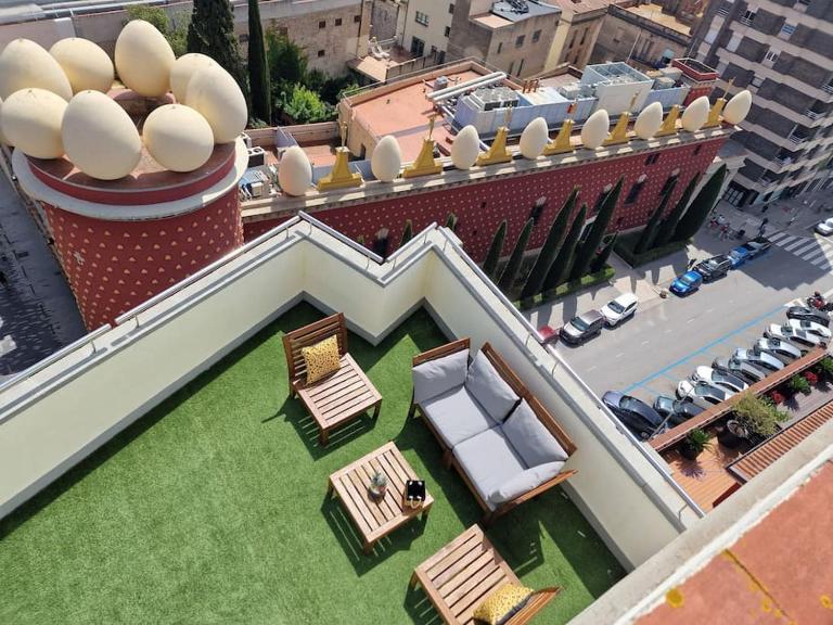 Atico frente al museo Dali - Bed and Breakfast Figueres