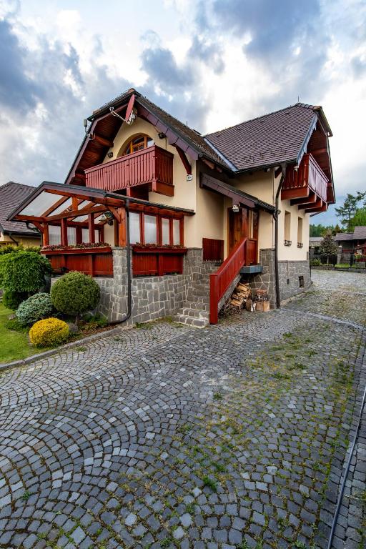 Tatryhome - dom - B&B Veľký Slavkov