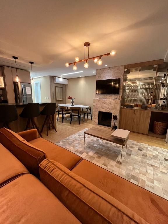 Apartamento espetacular, 2 suítes, a 30m da Rua Coberta - Chambres d'hôtes Gramado
