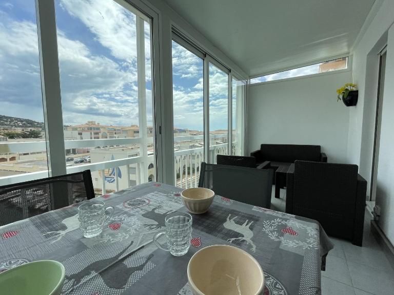 2 pièces mezzanine, parking privé, animaux admis - FR-1-338-475 - Chambres d'hôtes Sète