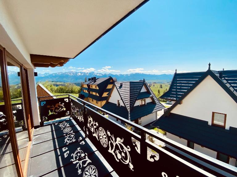 Domki Widokowelove z widokiem na panoramę Tatr - mountain view - B&B Gliczarów