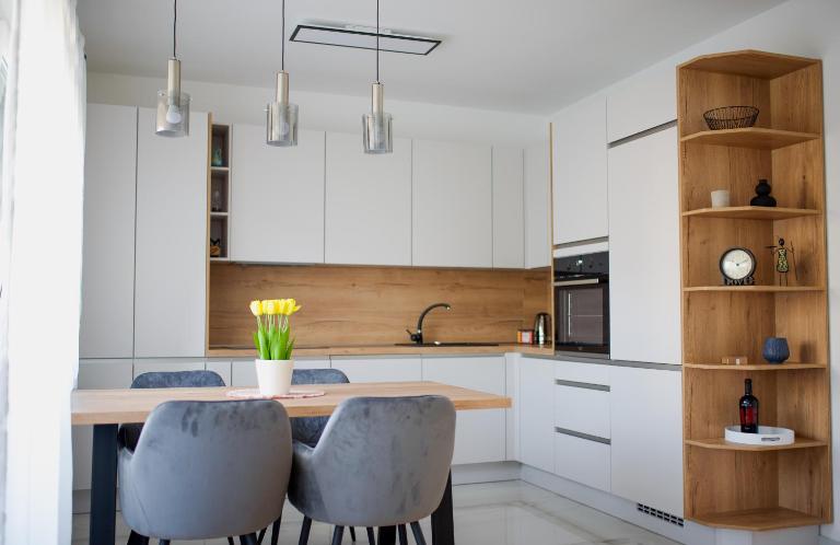 Apartman Plum - SELF CHECK IN, FREE PARKING - B&B Osijek