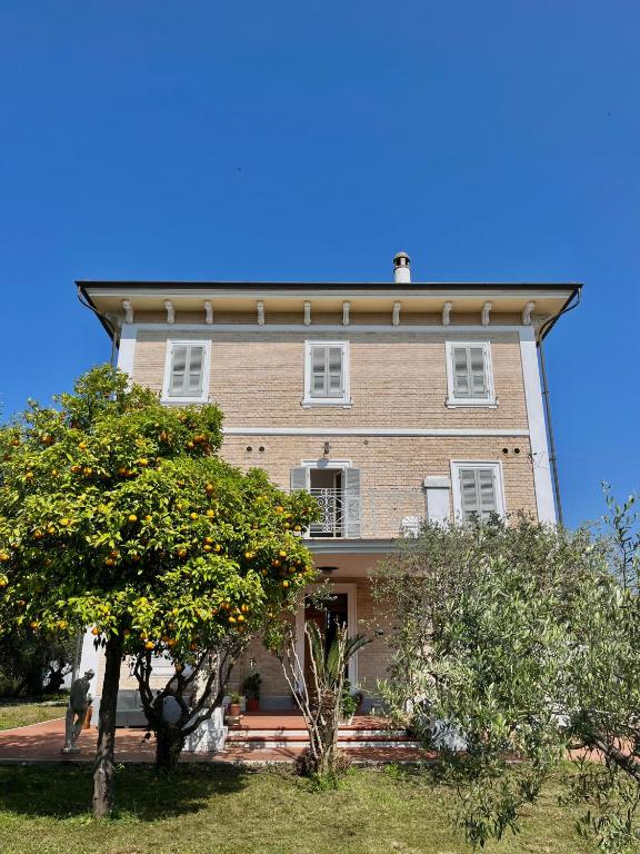 Villa Francesca Luxury - Adriatic Nature & Heritage House - Bed and Breakfast Grottammare