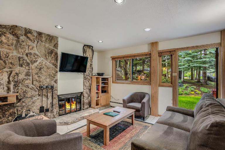 Laurelwood Condominiums 203 - B&B Snowmass Village