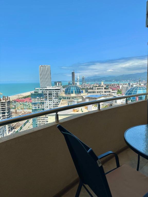 Beautiful apartments with terrace and sea view - Chambres d'hôtes Batoumi