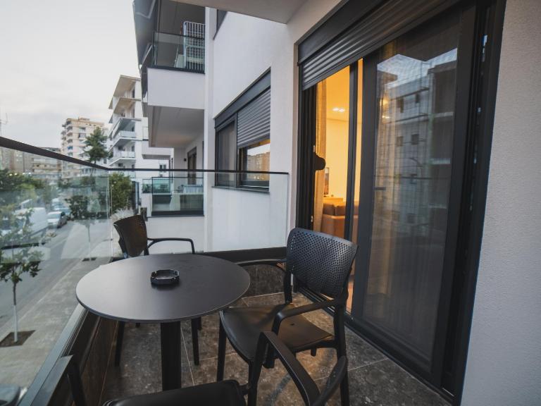SeA apartments - Bed and Breakfast Sarandë