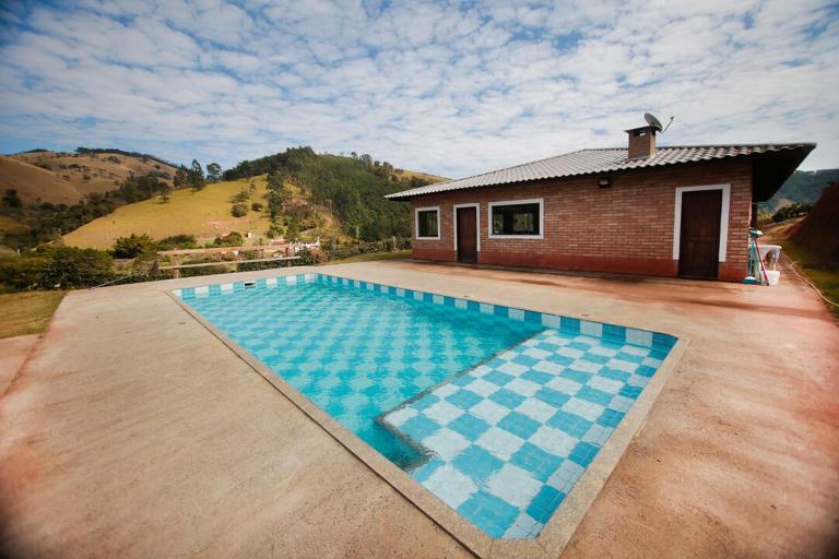 Chacara c piscina e vista para Cach dos PretosSP - Ferienwohnung Joanópolis