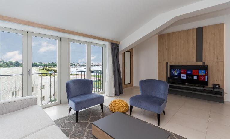 Supreme Apartments Adriatico with Sea View - B&B Umago