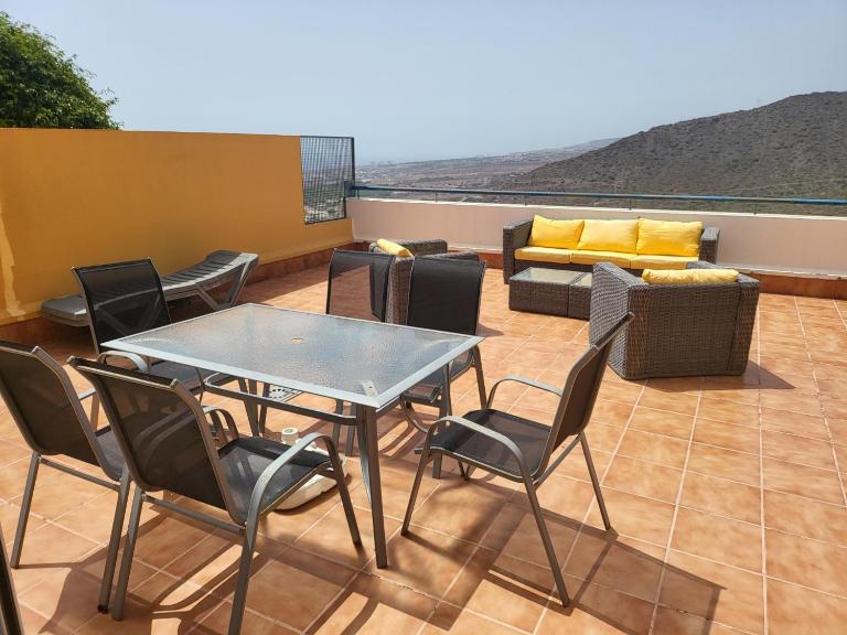 Roque del Conde - B&B Adeje