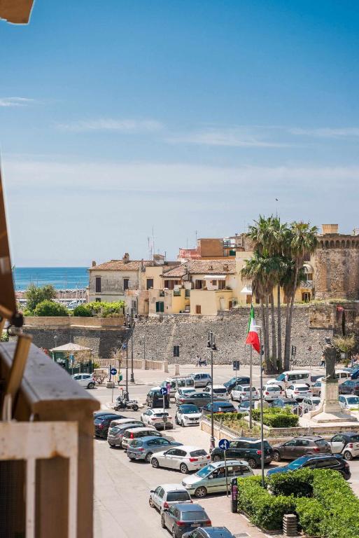 Seamoon Home Nettuno - B&B Nettuno