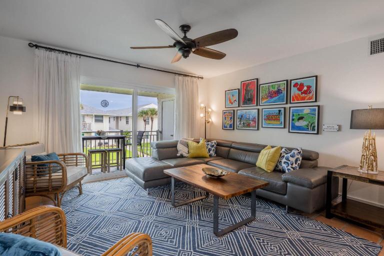 Colony Beach Club 249 - B&B New Smyrna Beach