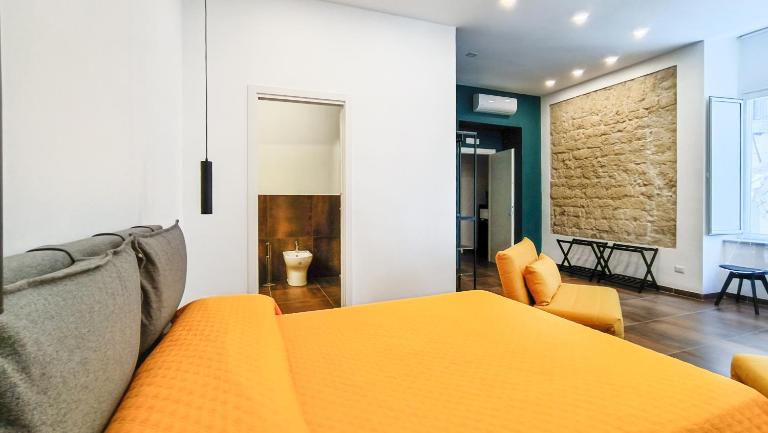 Casa Calù Castel dell'Ovo - B&B Naples