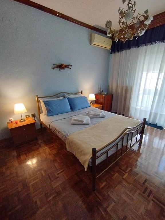Savvas Apartment - Bed and Breakfast Kavála