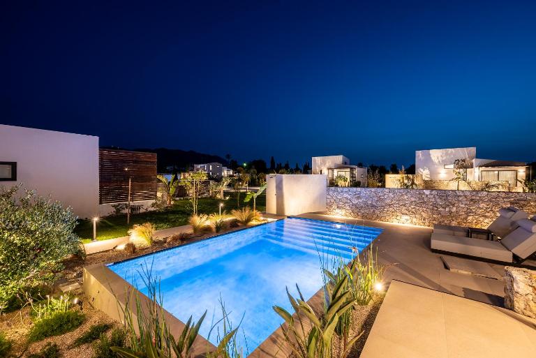 Campo Premium Stay Private Pool Villas - B&B Kos