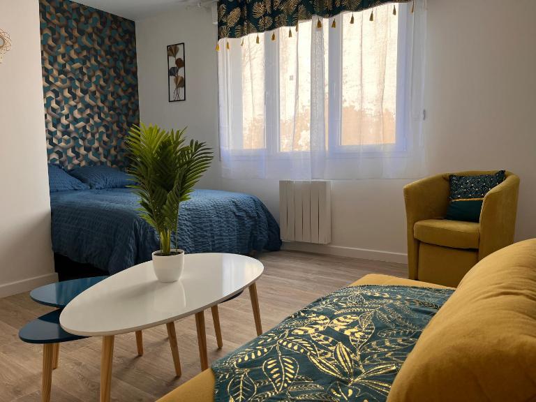 Studio cosy avec terrasse, proche Chantiers et Airbus - Bed and Breakfast Saint-Nazaire