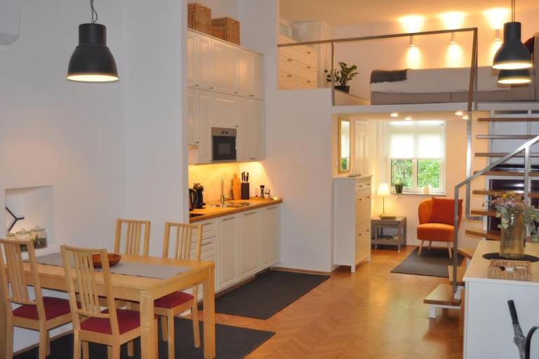 Jane's Place, experience the atmosphere of a historic villa & free parking - Ferienwohnung Ljubljana