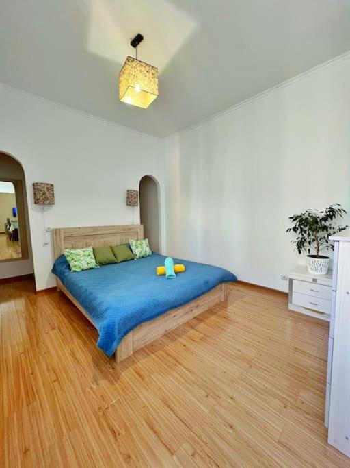 Апартаменты в центре в ЖК МАНХЕТТЕН - B&B Almaty