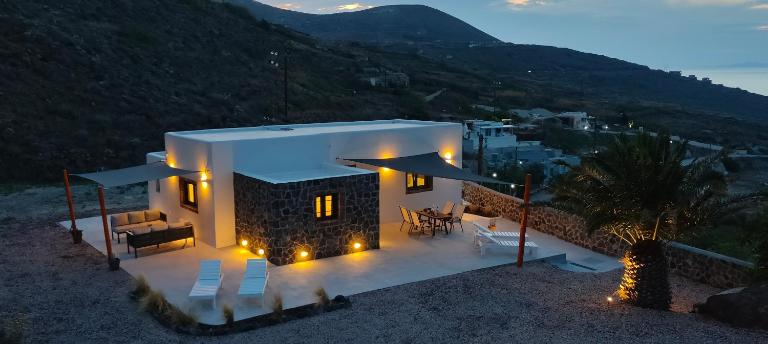 Alios private villa - B&B Merovígli