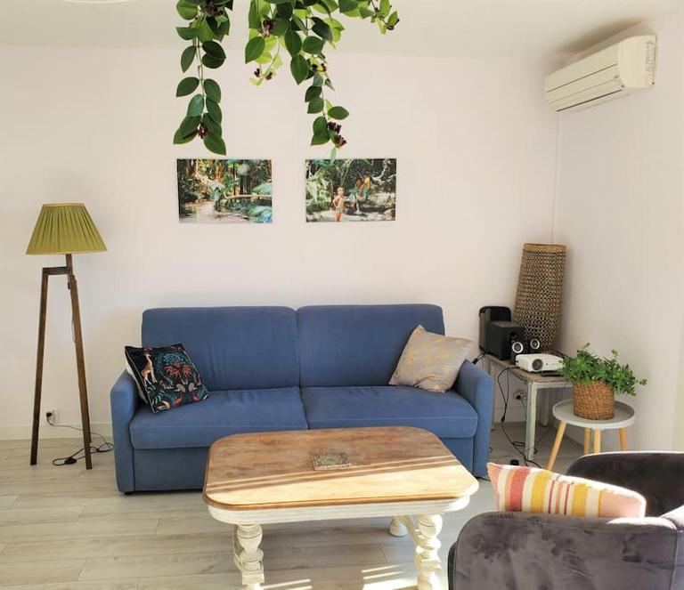Lou beach home 75 m2 à 300 m de la plage avec vue mer - B&B La Ciotat
