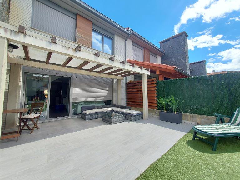 Adosado en Cirueña con Chimenea y barbacoa - Ferienwohnung Cirueña