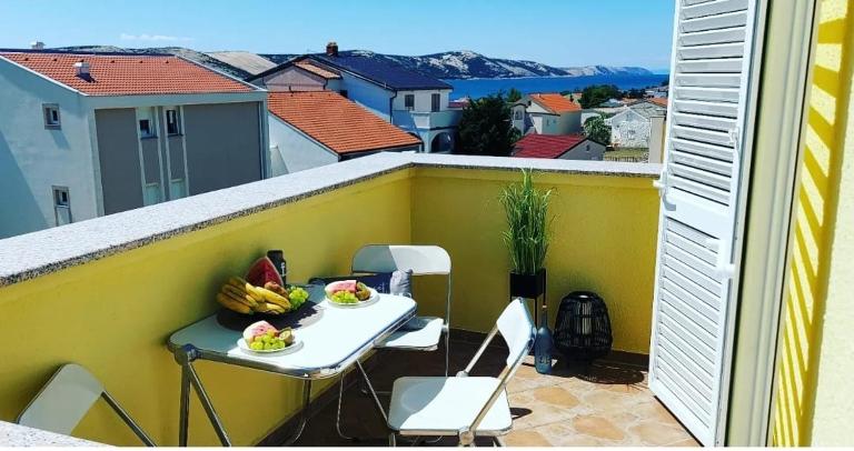 Sunshine Apartment - Chambres d'hôtes Stara Novalja