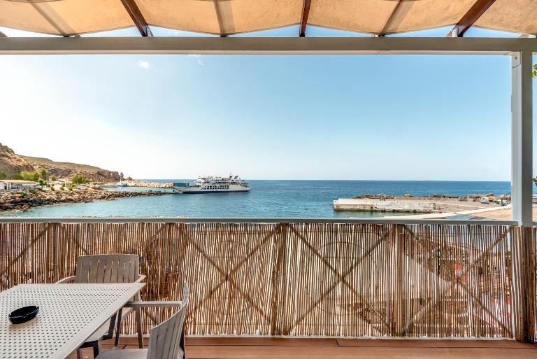 Superb apartmentS Kriaras sea view in Sfakia - Ferienwohnung Chóra Sfakíon