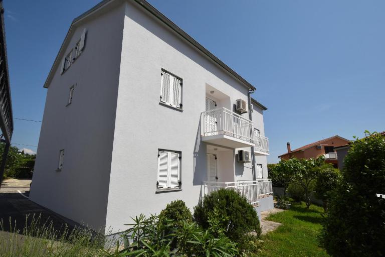 Apartments Fejer - Bed and Breakfast Njivice