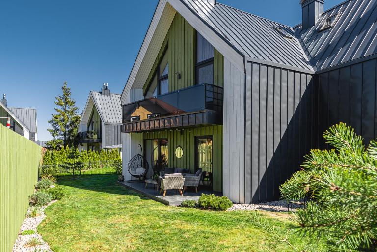 Zalia Kopa Cottage 200m to Beach, Kunigiskes Pine Forest, Private Yard & Terrace - B&B Palanga