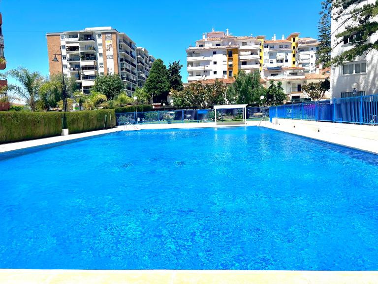 Cozy and quiet, pax7 Los Boliches, 3d, 2b, pool and close to the beach - B&B Fuengirola
