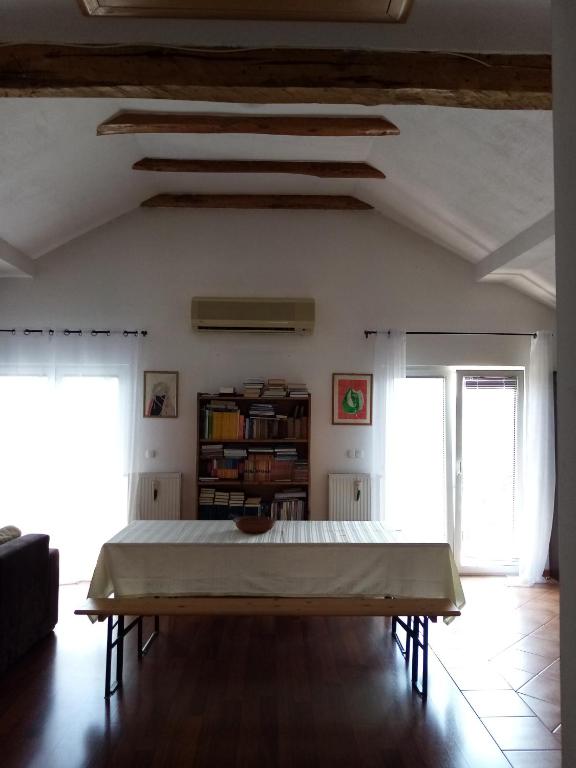 Otok - B&B Mesihovina
