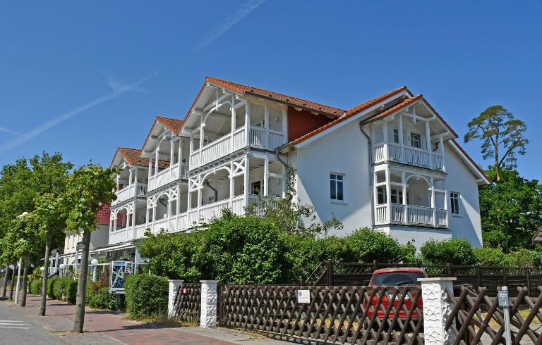 Ferienwohnung mit super Balkon in Baabe - Chambres d'hôtes Ostseebad Baabe