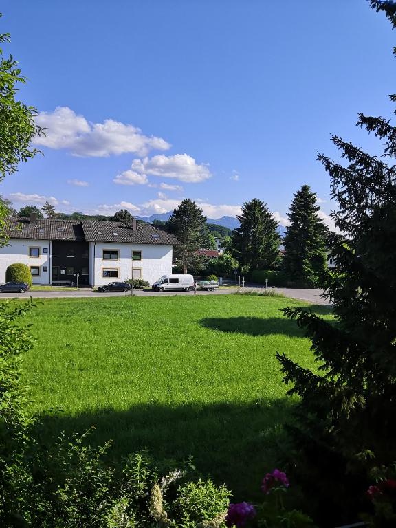 Ferienwohnungen Schelhas - B&B Prien am Chiemsee