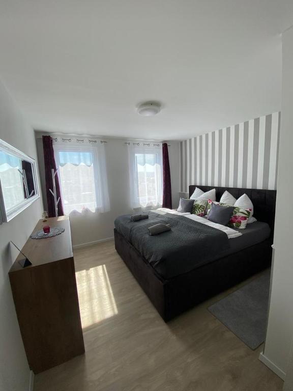Schöne Ferienwohnung „Zum Glück Tropical“ - Chambres d'hôtes Eisenach