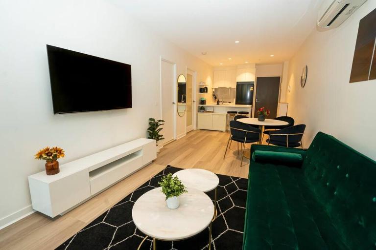 Luxe Haven - 42nd Floor Panoramic City Views - B&B Melbourne