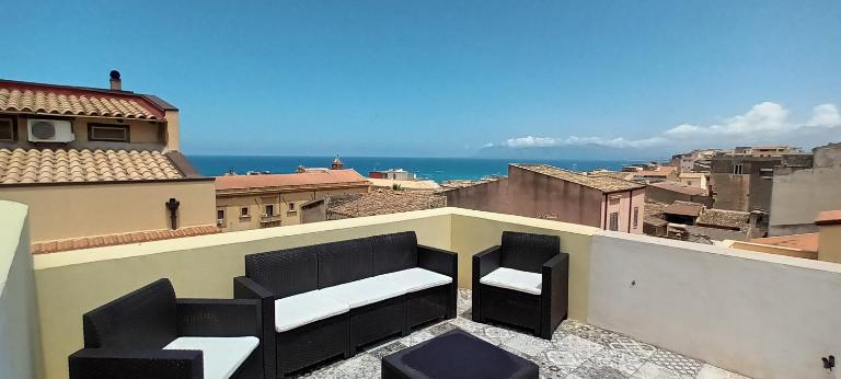 Palazzo DS - Bed and Breakfast Castellammare del Golfo