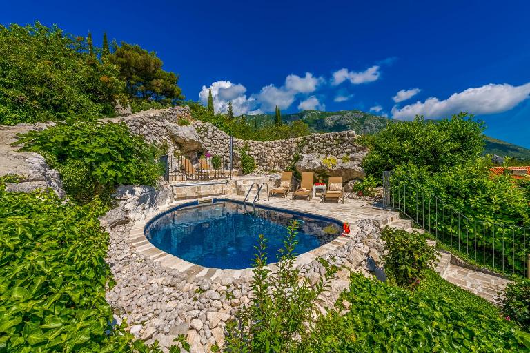 Villa Royal House - Chambres d'hôtes Gruda