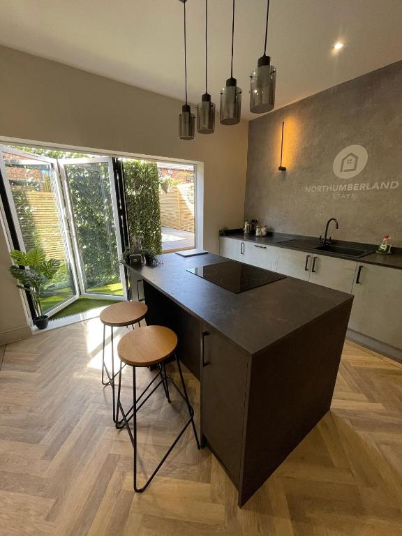 Stunning Town Center Cottage with hot tub - B&B Morpeth