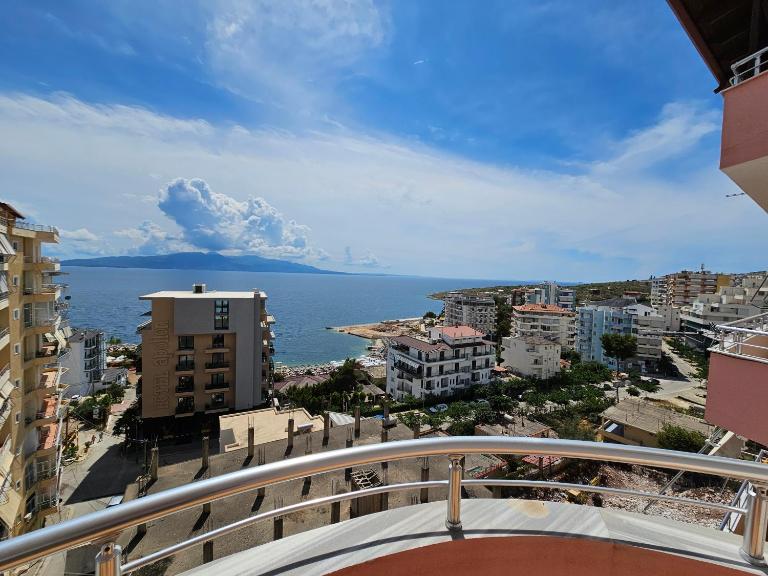The Hill 2 Sea View Apartment - B&B Saranda