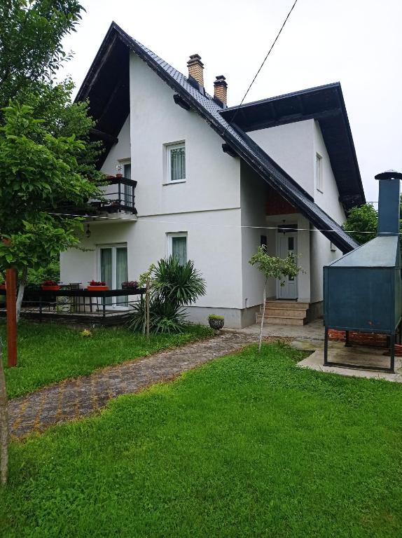 Vila Zlaja - Chambres d'hôtes Bihać