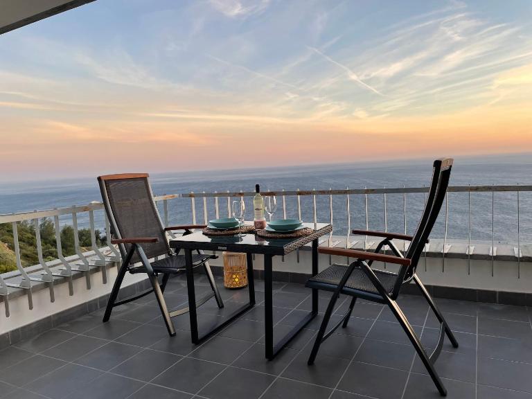 Sesimbra Balcony - B&B Sesimbra