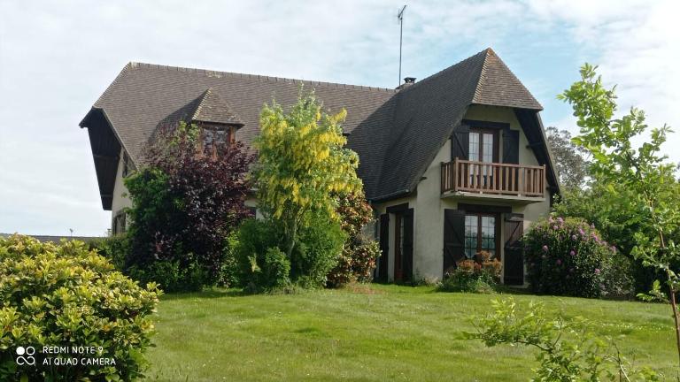 LA BELLA 12-Appartement rez de chaussée 90m² - Bed and Breakfast Bordeaux-Saint-Clair