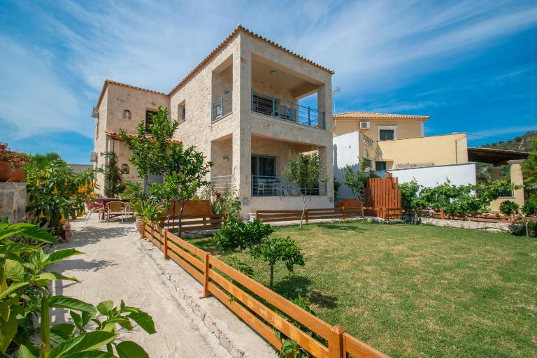 Liri's Apartments - Ferienwohnung Kalamaki